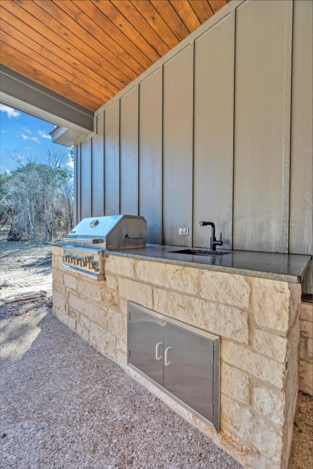 Larsen Homes & Consulting Waco Texas Oversized Outdoor Living Space