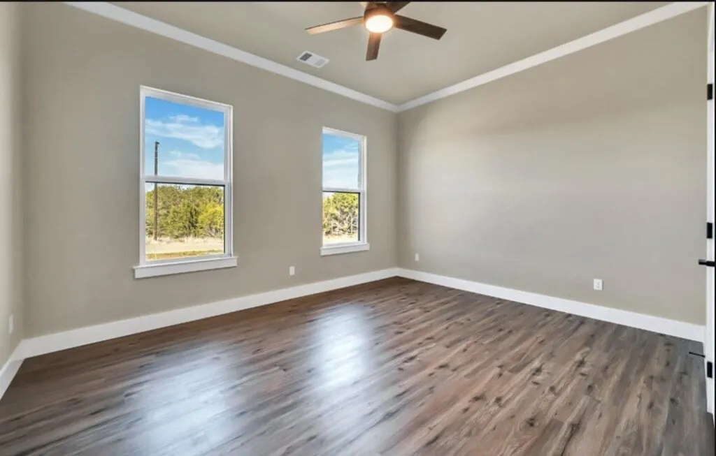 Larsen Homes & Consulting Waco Texas All Bedroom Walk-in Closets