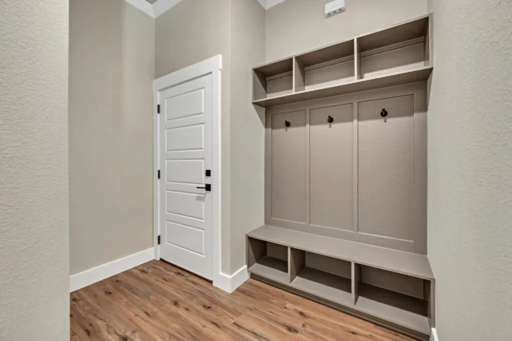 Larsen Homes & Consulting Waco Texas Entry Storage Area