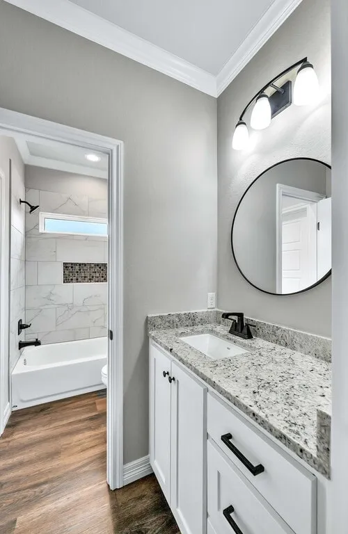 Larsen Homes & Consulting Waco Texas Bathroom Designs