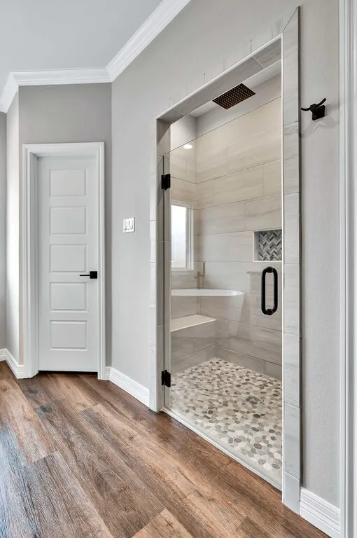 Larsen Homes & Consulting Waco Texas Tiled Shower