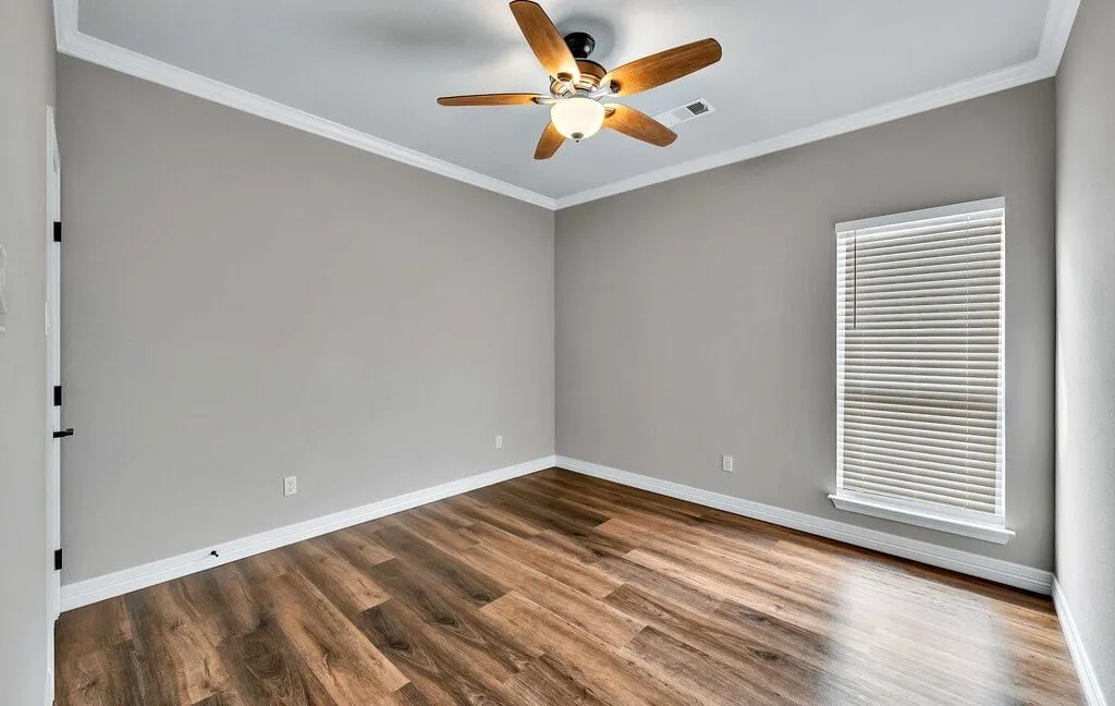 Larsen Homes & Consulting Waco Texas Spare Bedroom