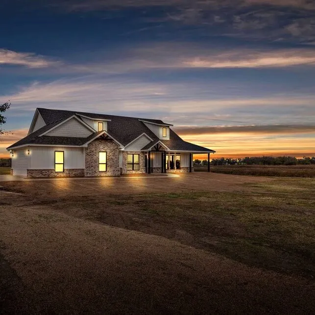 Larsen Homes & Consulting China Spring, Texas - 5 Bedroom/3 Bath Custom Home